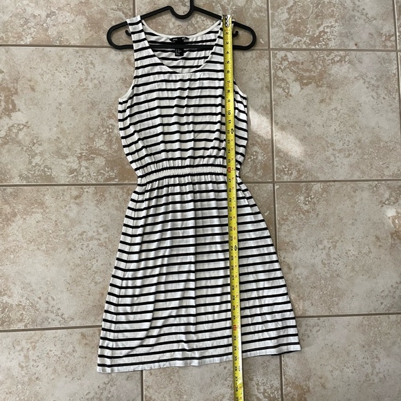 H&M basic striped sleeveless dress - size XS - Picture 5 of 7